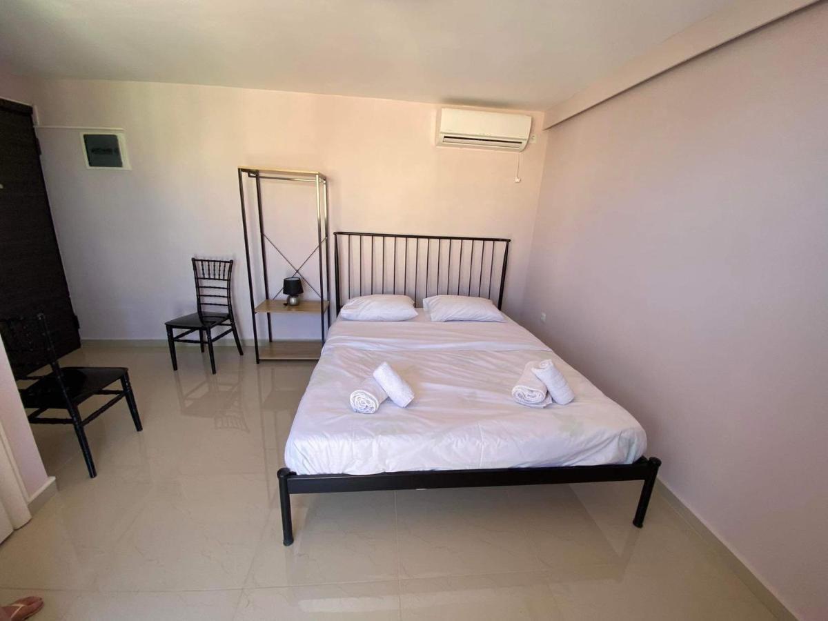 Lavrio 1Bdr Penthouse 7 Min On Foot From The Port 아파트 외부 사진