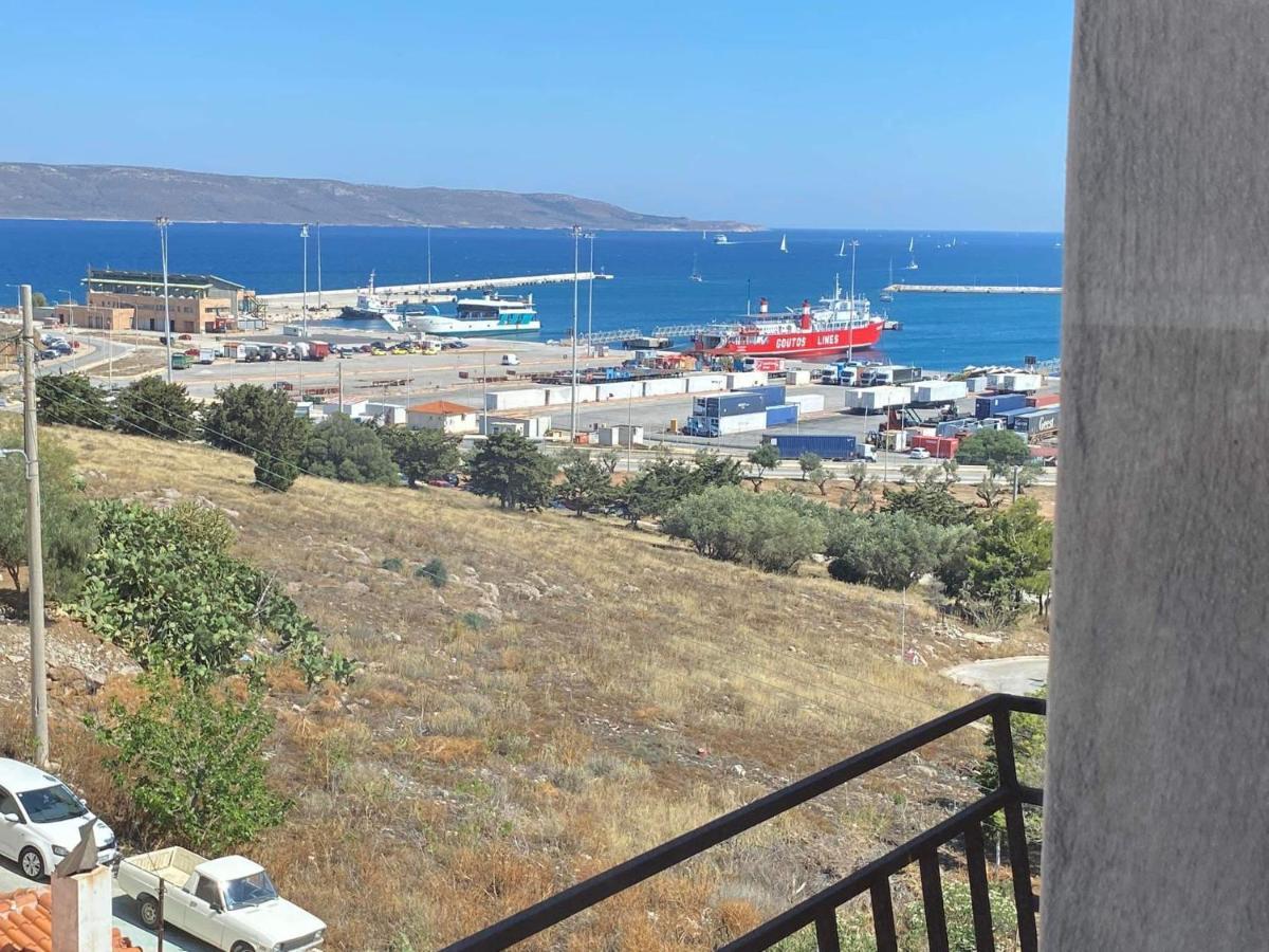 Lavrio 1Bdr Penthouse 7 Min On Foot From The Port 아파트 외부 사진