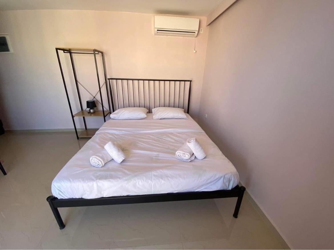 Lavrio 1Bdr Penthouse 7 Min On Foot From The Port 아파트 외부 사진