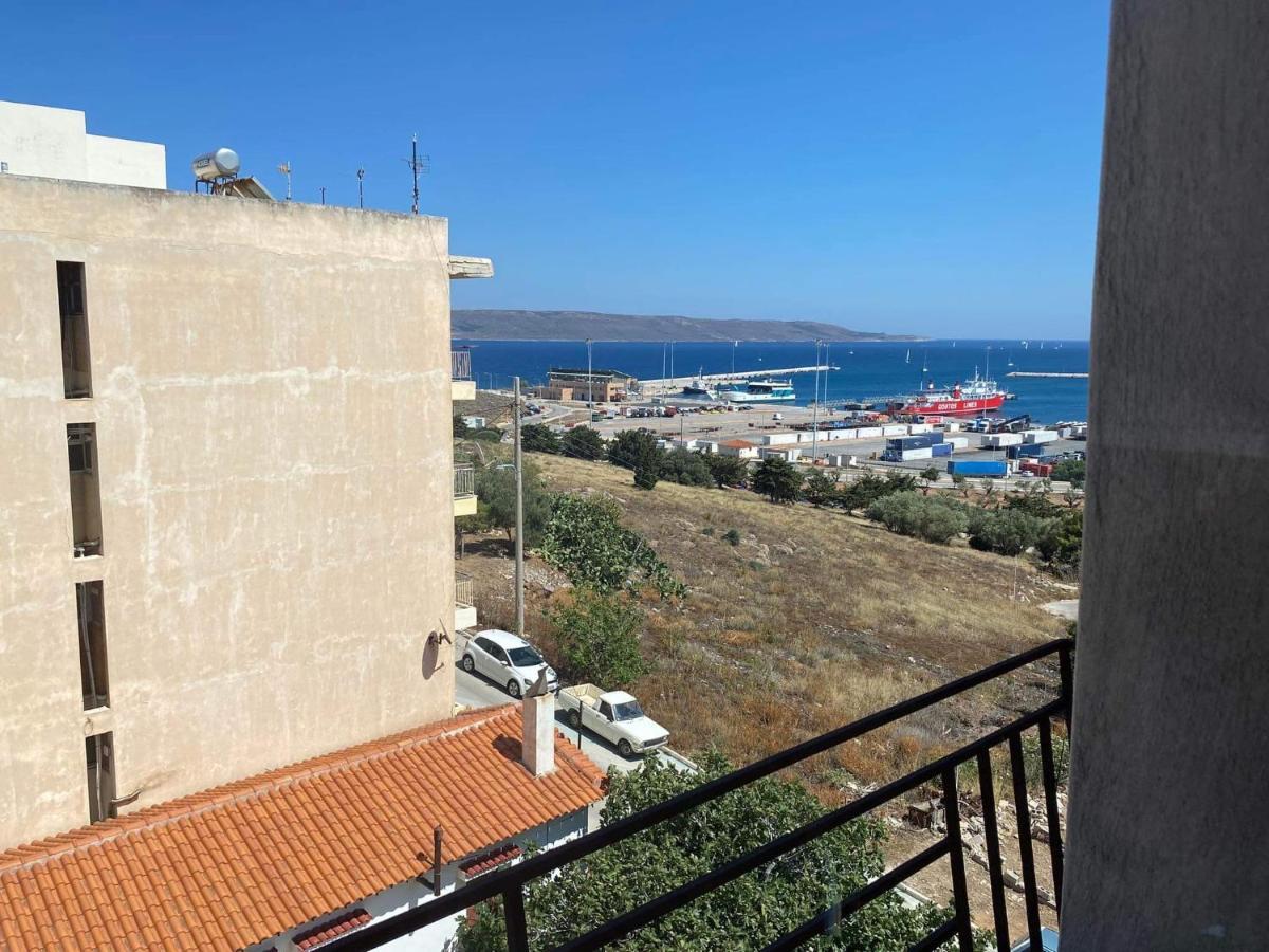 Lavrio 1Bdr Penthouse 7 Min On Foot From The Port 아파트 외부 사진